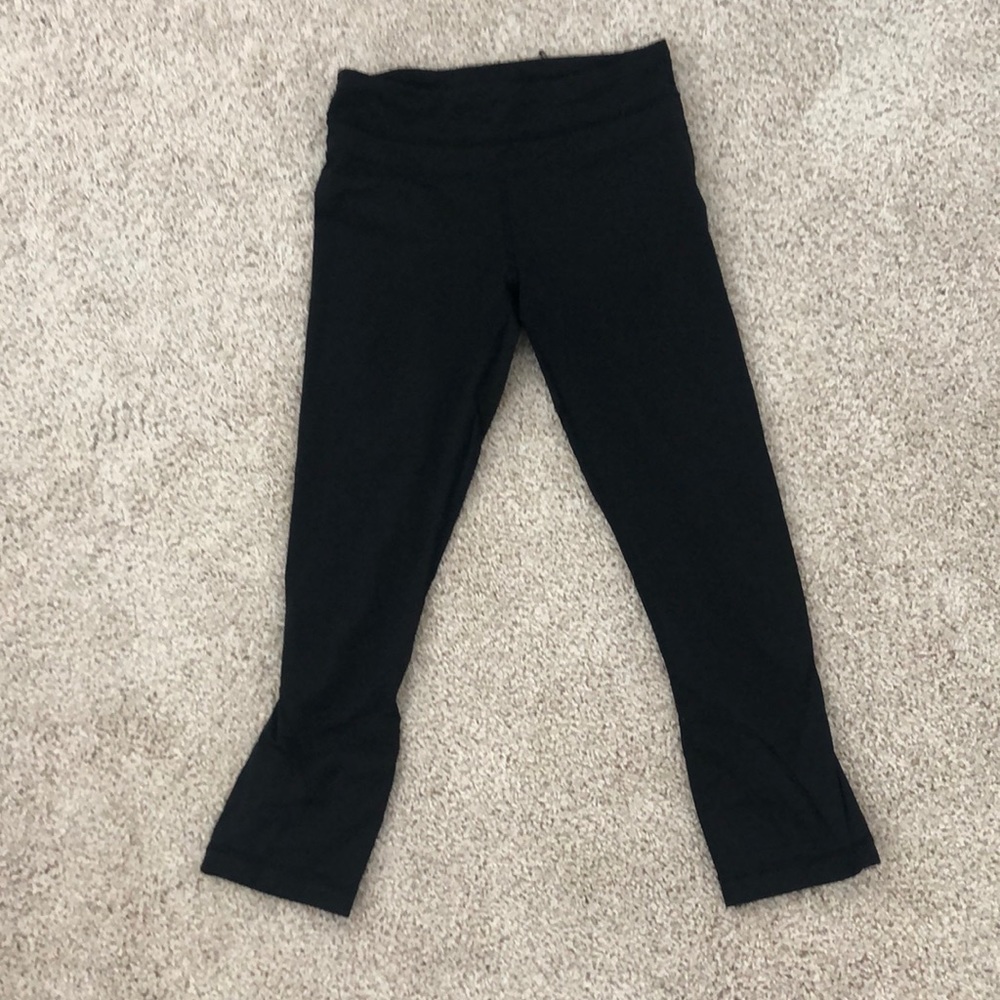 Lululemon Black Cropped Leggings